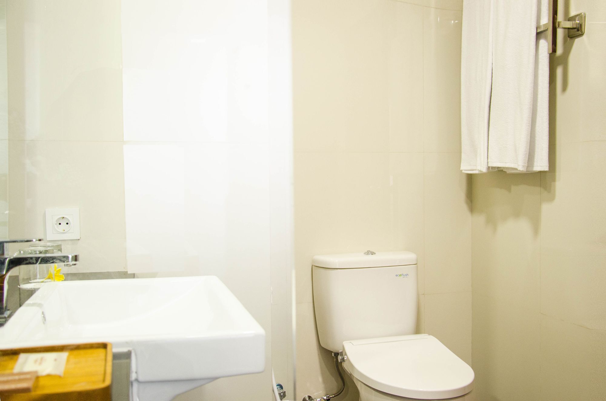 Airish Hotel Palembang Zewnętrze zdjęcie