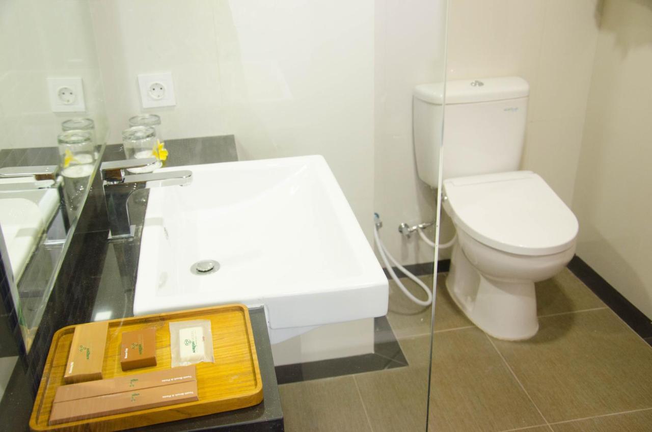Airish Hotel Palembang Zewnętrze zdjęcie
