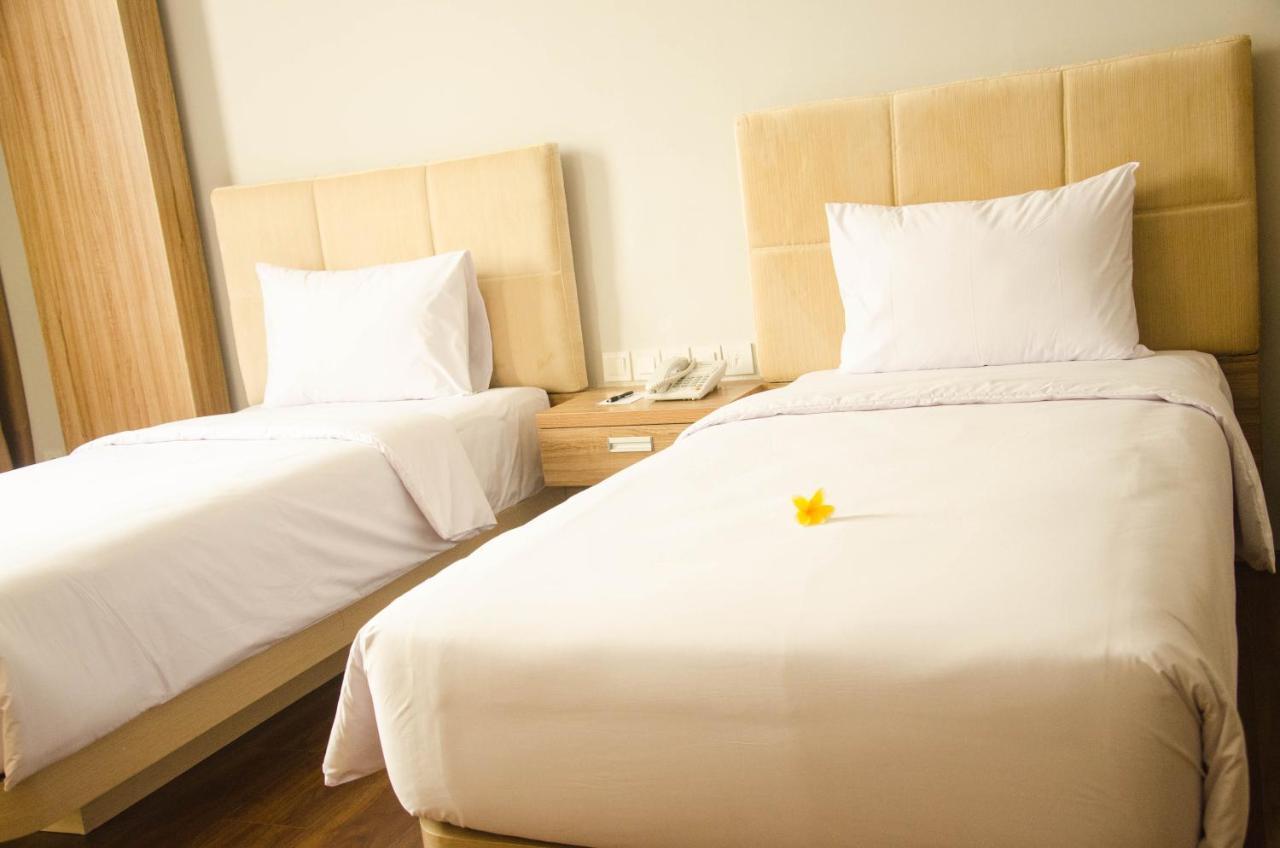 Airish Hotel Palembang Zewnętrze zdjęcie