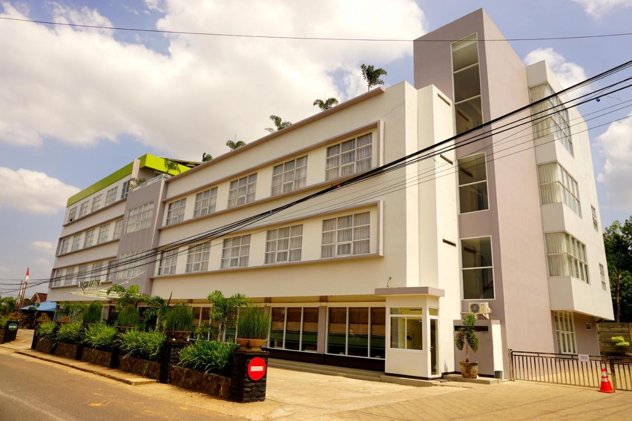 Airish Hotel Palembang Zewnętrze zdjęcie
